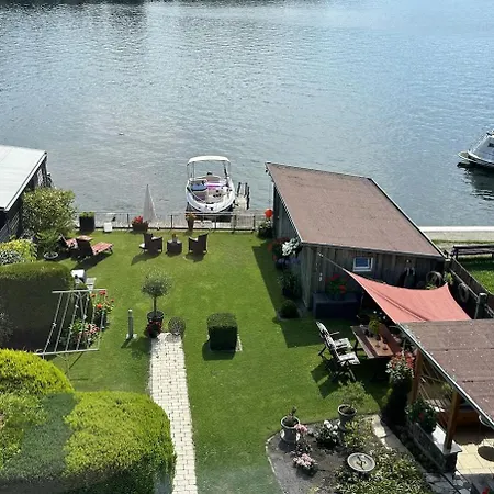 Insel Mit Eigenem Bootsanleger Appartement *